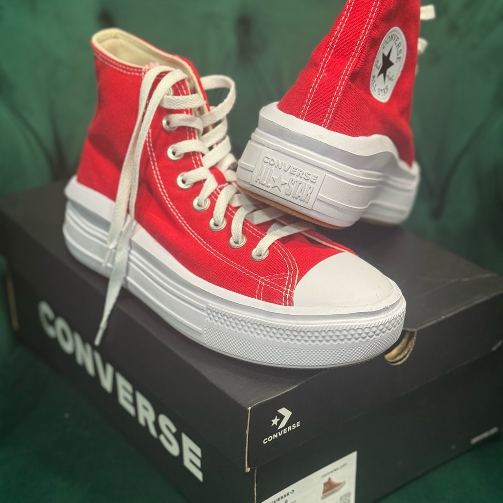 Converse Chuck Taylor All Star Move Shoes Women’s Size 9 Men Size 7 Red Platform